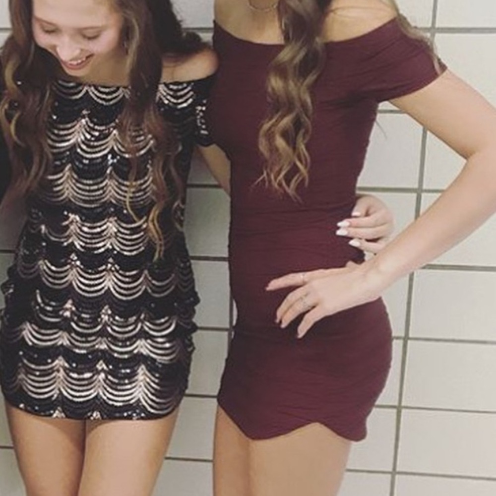 Dress - Picture 3 of 5